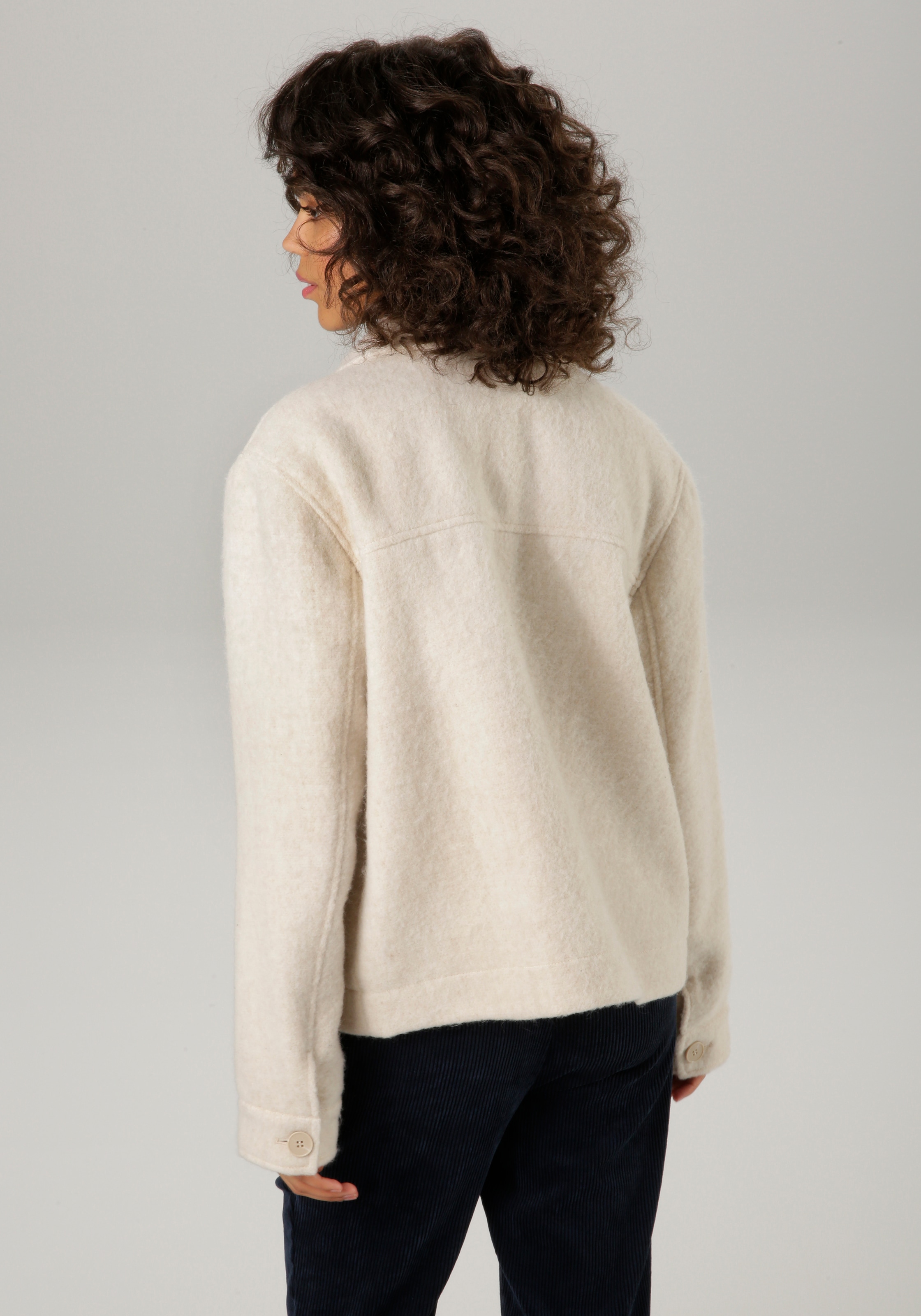 Aniston CASUAL Fleecejacke mit tonigen Knöpfen zu schliessen