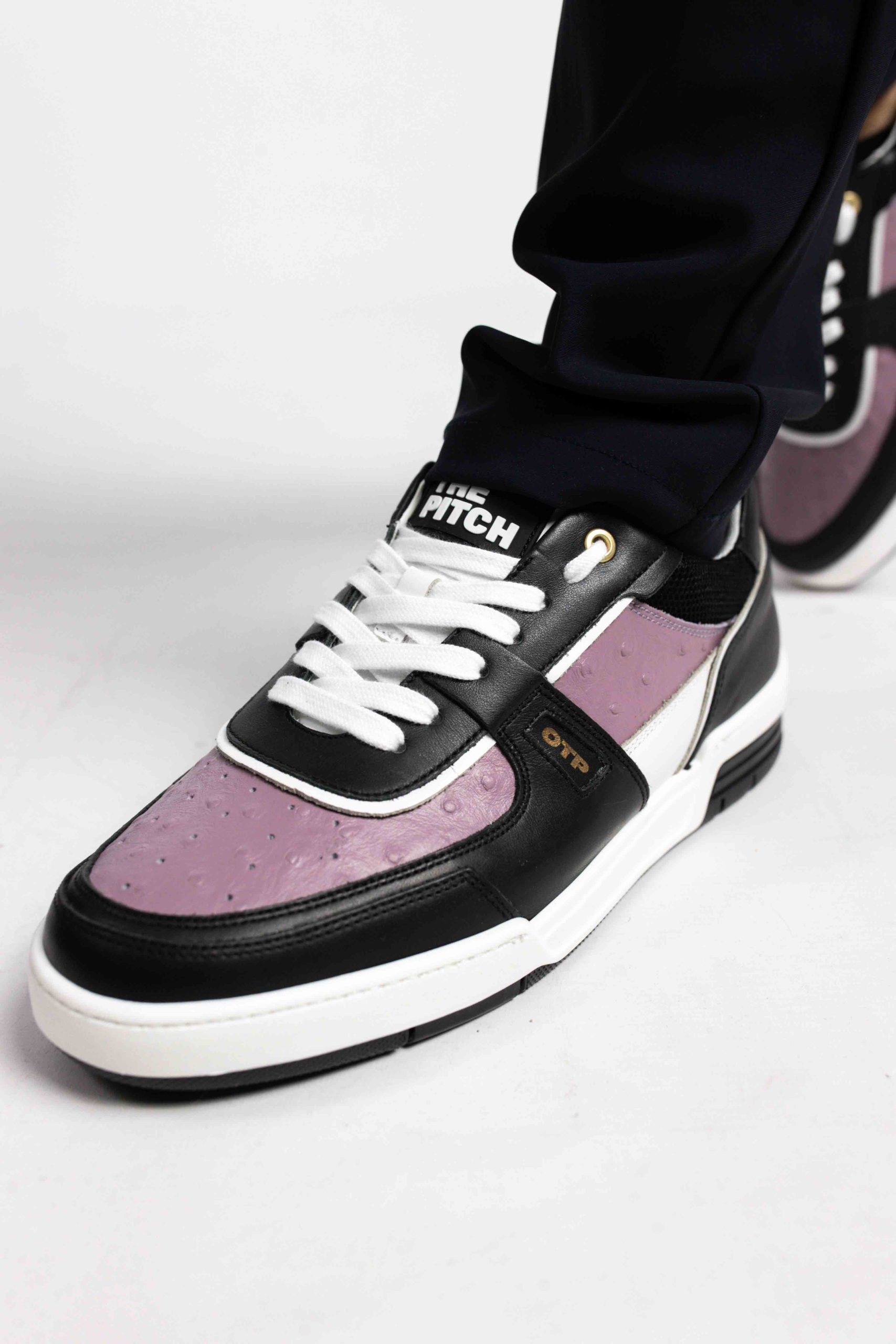Off The Pitch Basketta Lo Struthio Sneakers Hi Zwart/Paars