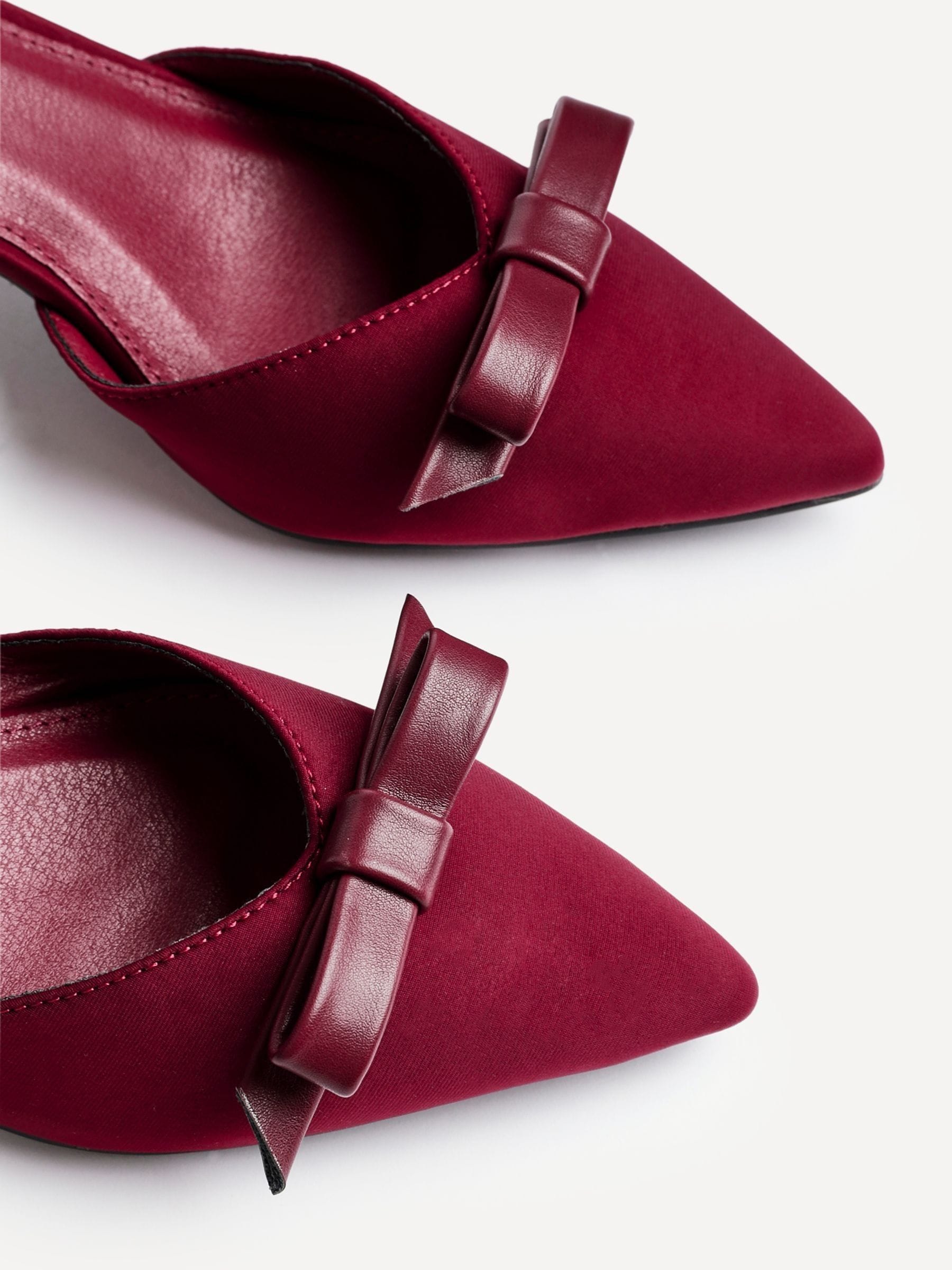 Rood - Linzi Orla lage blokhakpumps met strik