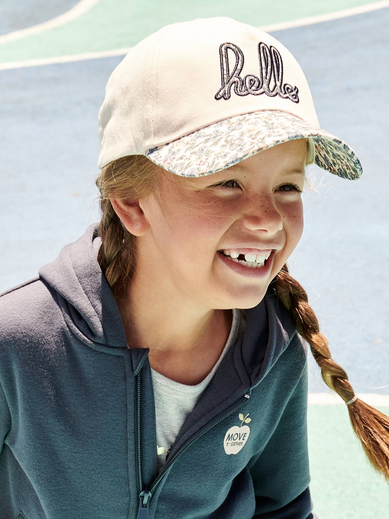 Boné infantil feminino com estampa 
