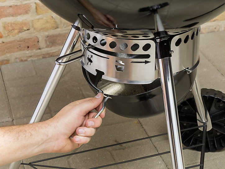 Barbecue charbon de bois Weber Master touch E-5750 57 cm