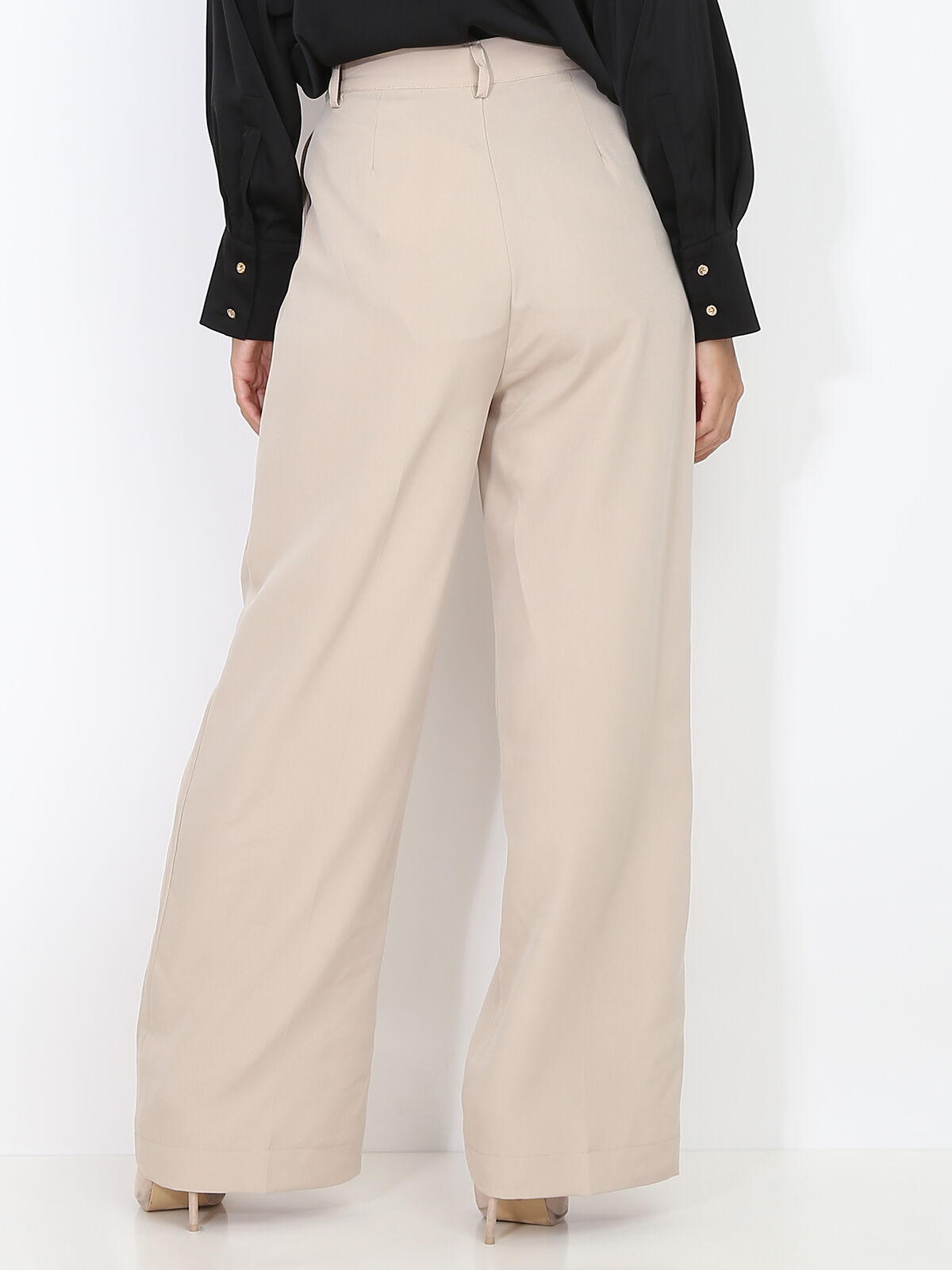 Pantalon classique ample et droit- Beige