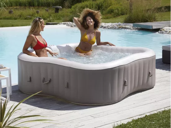 Spa gonflable Élite Plus trèfle Bulles 4 places - Infinite Spa