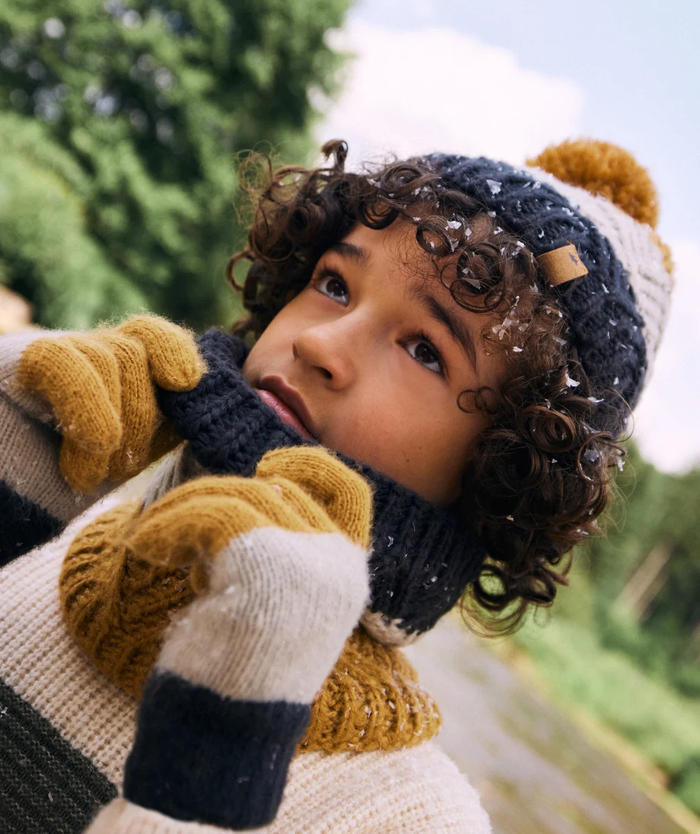BONNET EN TRICOT GARÇON EN FIBRES RECYCLÉES OCRE BEIGE ET MARRON