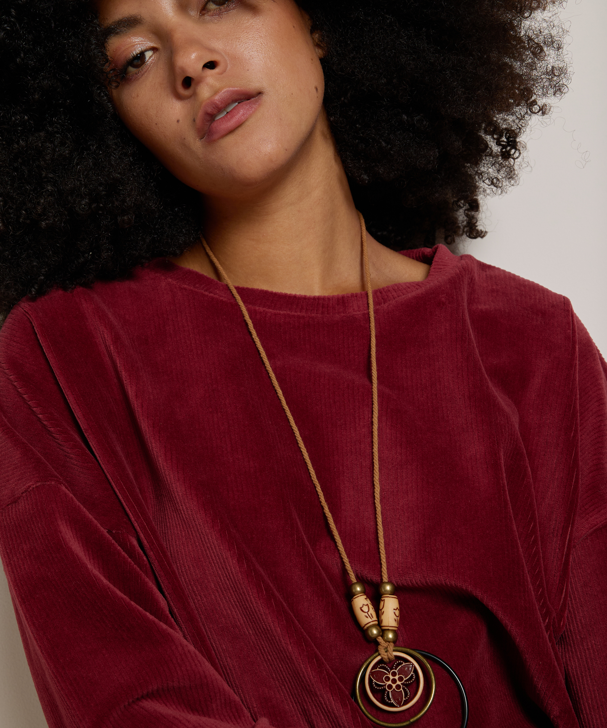 rib velvet top met ketting