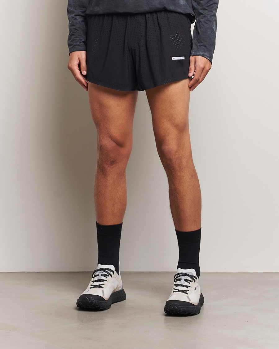 Satisfy Space-O 2.5 Distance Shorts Black