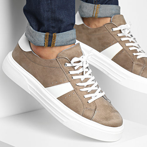 Baskets 560 Brown White