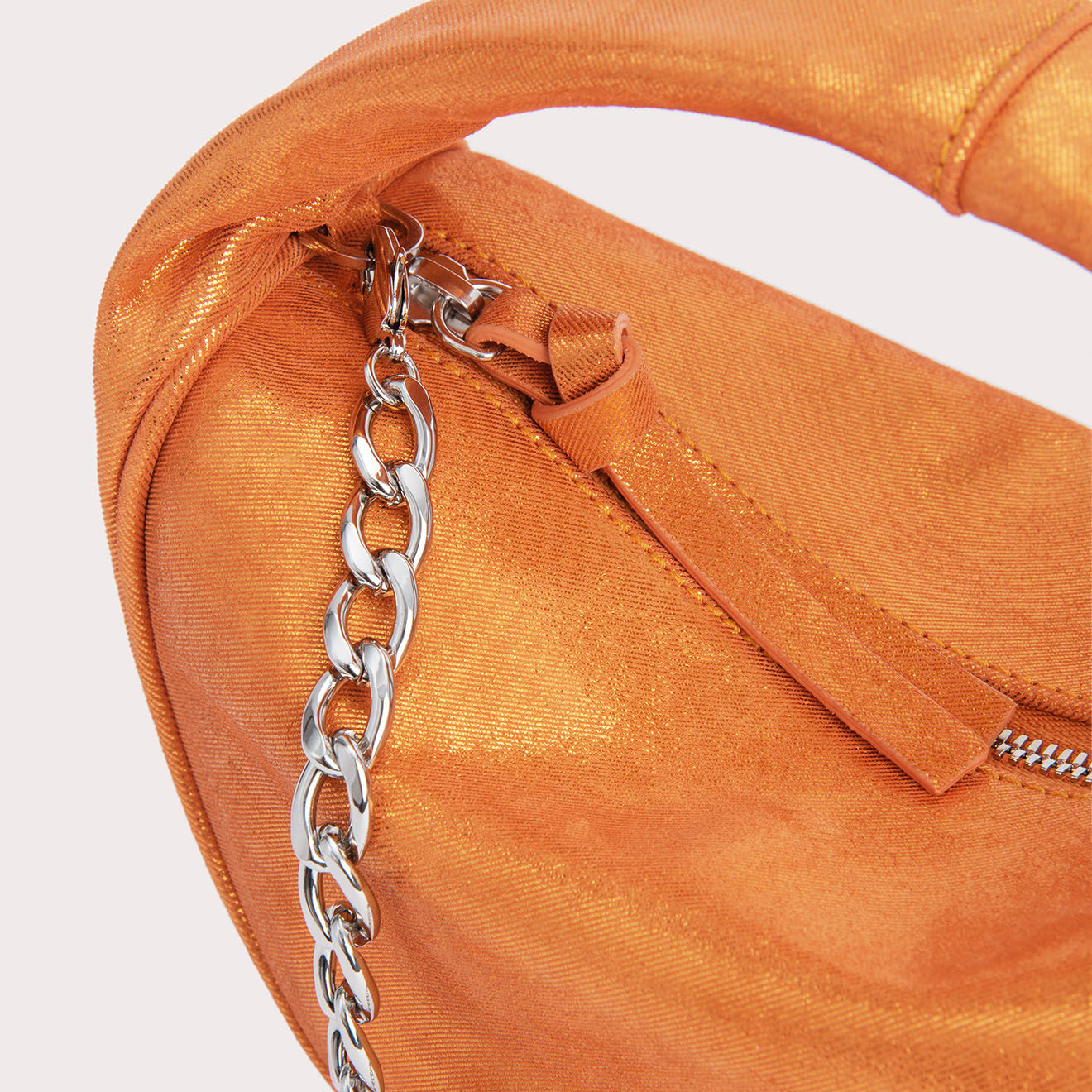 By Far Sac à main en Cuir Baby Cush orange - 12x22.5x8 cm