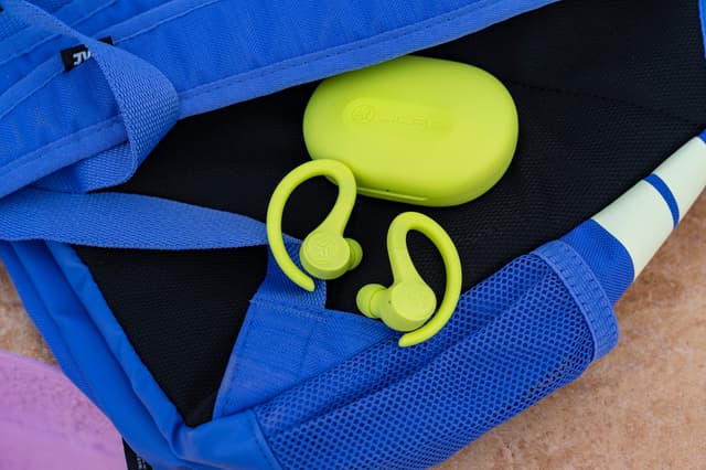 JLab Go Air Sport true wireless in-ear høretelefoner (gul)