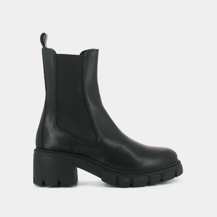 Bottines à talons et semelles crantées  en cuir noir