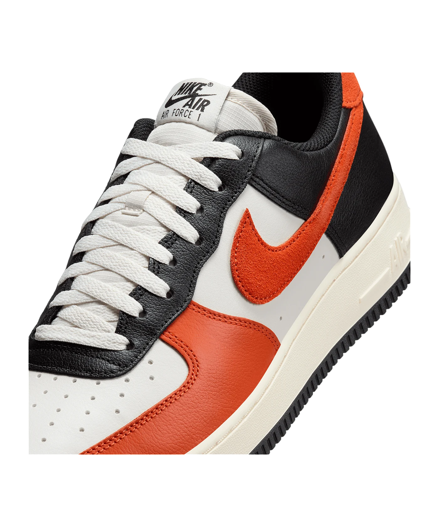 Nike Air Force 1 '07 LV8 Sneaker Schwarz F010