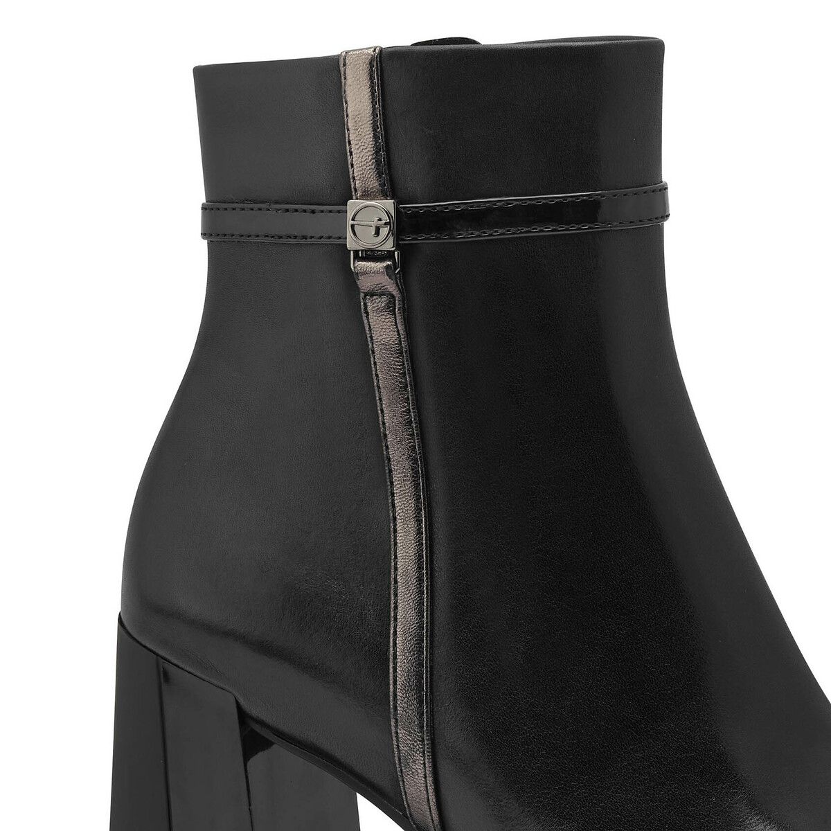 TAMARIS<br>Botas de cano curto com bico fino e salto