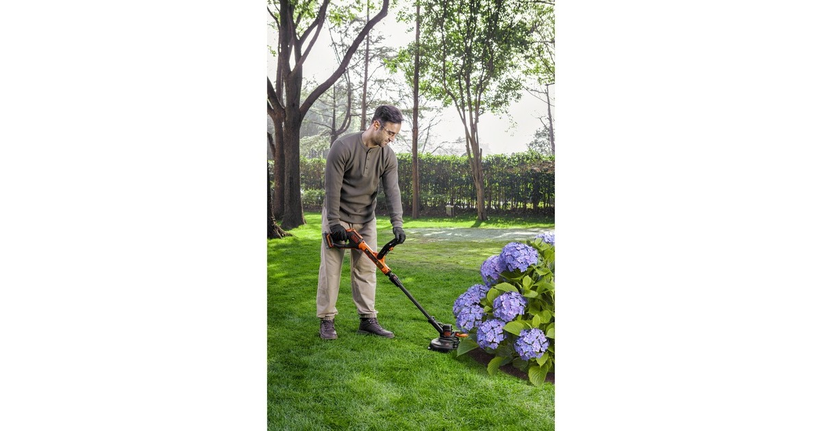 BLACK+DECKER18V AFS grastrimmer met accu  (Zwart/oranje, 28 cm accu inbegrepen)