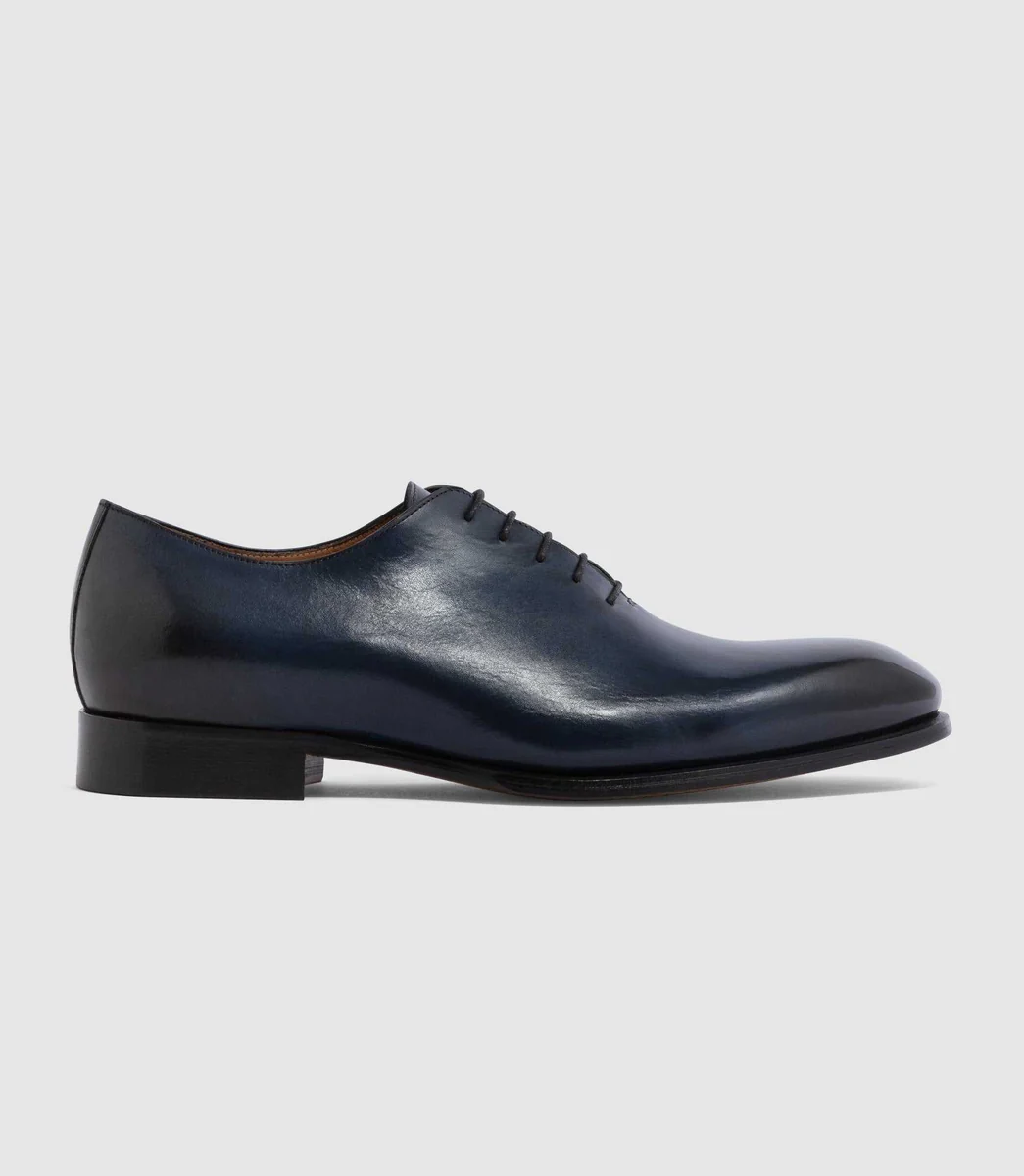 Chaussure coutures marine 