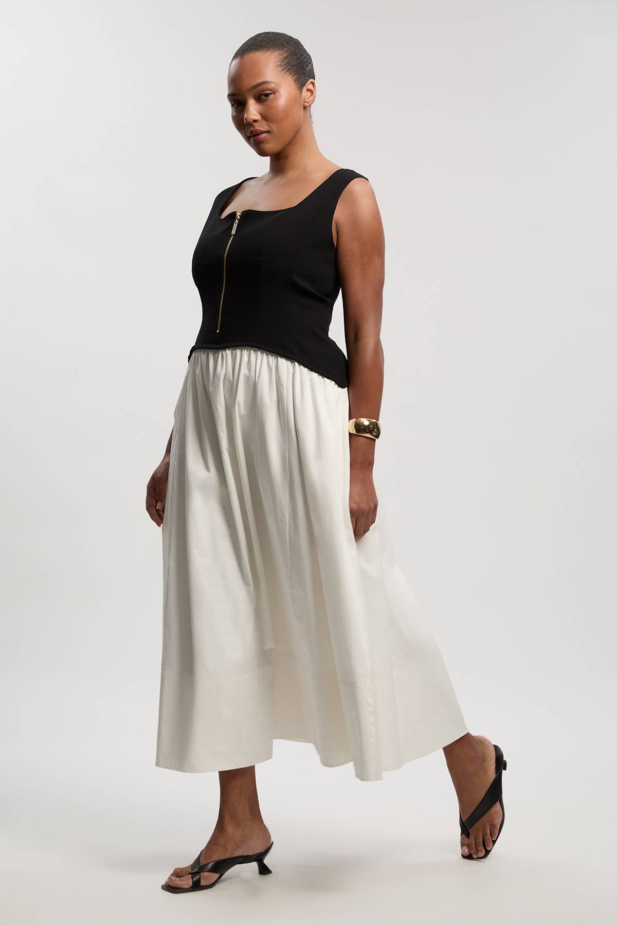 KarenMillen Robe Midi Ajustée À Jupe Évasée En Mélange Coton Stretch Compact Grande Taille