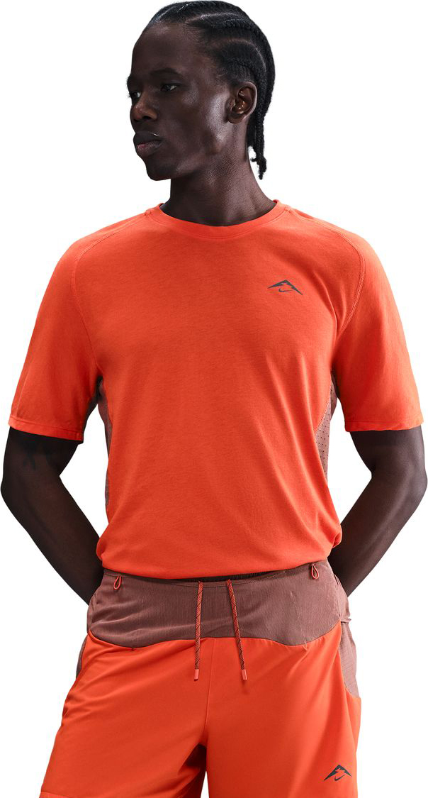 Trail Dri-FIT ADV Solar Chase T-Shirt Herre 633/Picante Red/Black