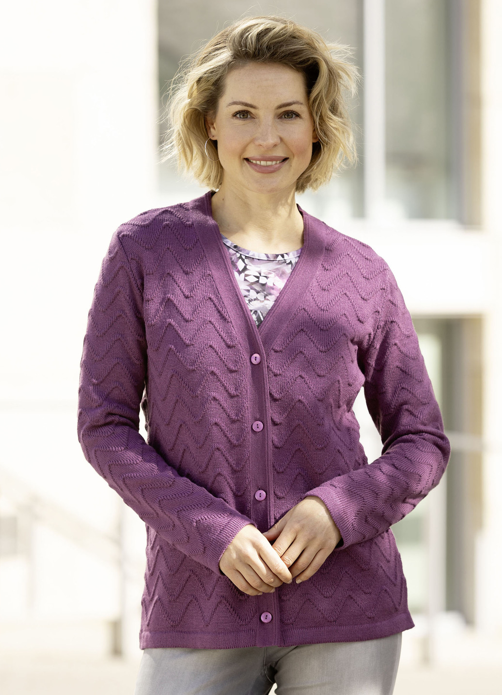 Strickjacke mit dekorativer Struktur