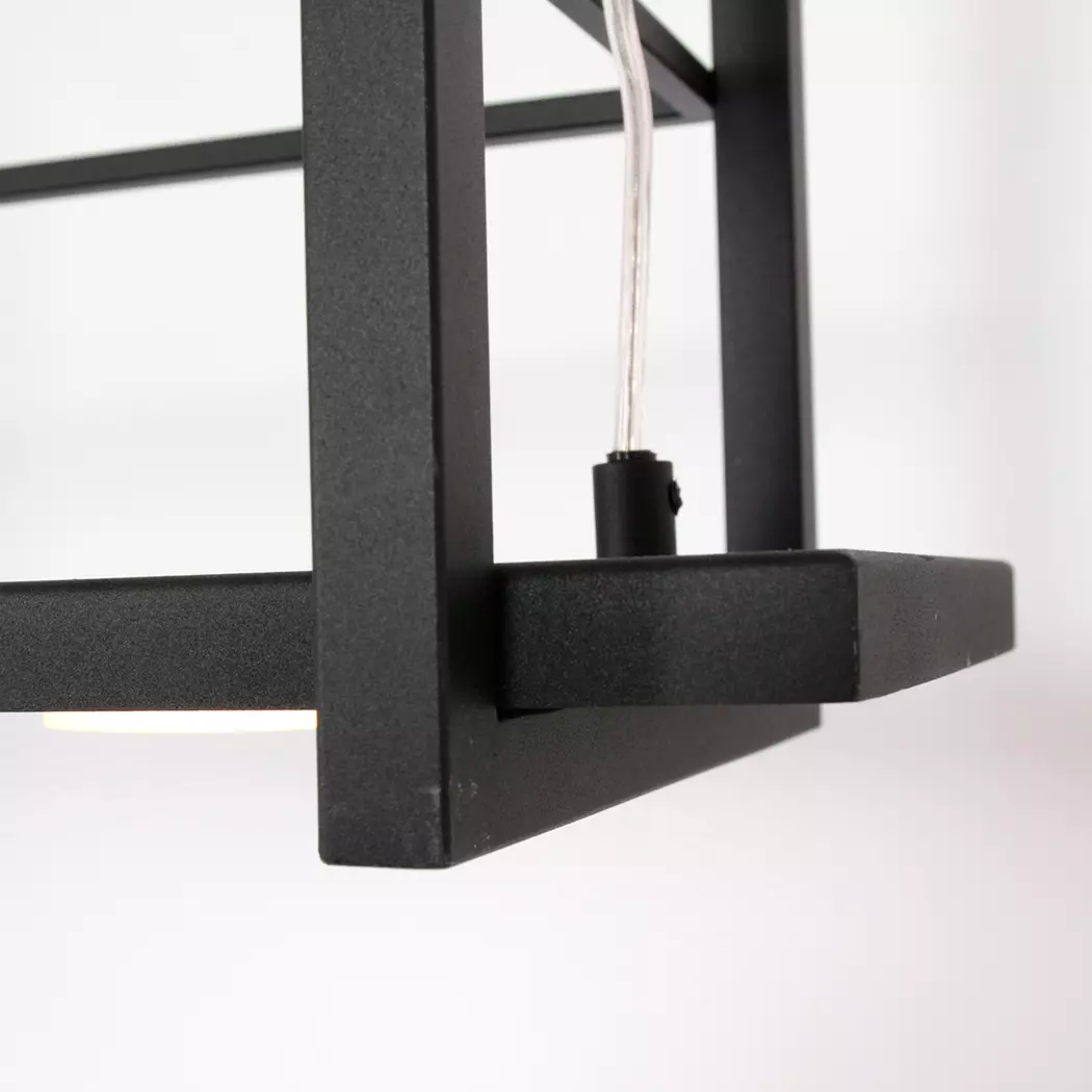 LED-Pendelleuchte Tor