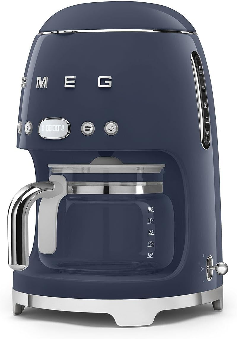 Smeg, DCF02NBEU, Filter-Kaffeemaschine, Aroma und Autostart-Funktion, Glaskaraffe bis 12 Tassen, 2 Intensitätsniveaus, Warmhaltefunktion, 1050W, Navy Blue