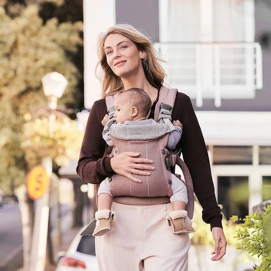 Porte-bébé Harmony   Rose poudré mesh 3D        de               BabyBjörn
