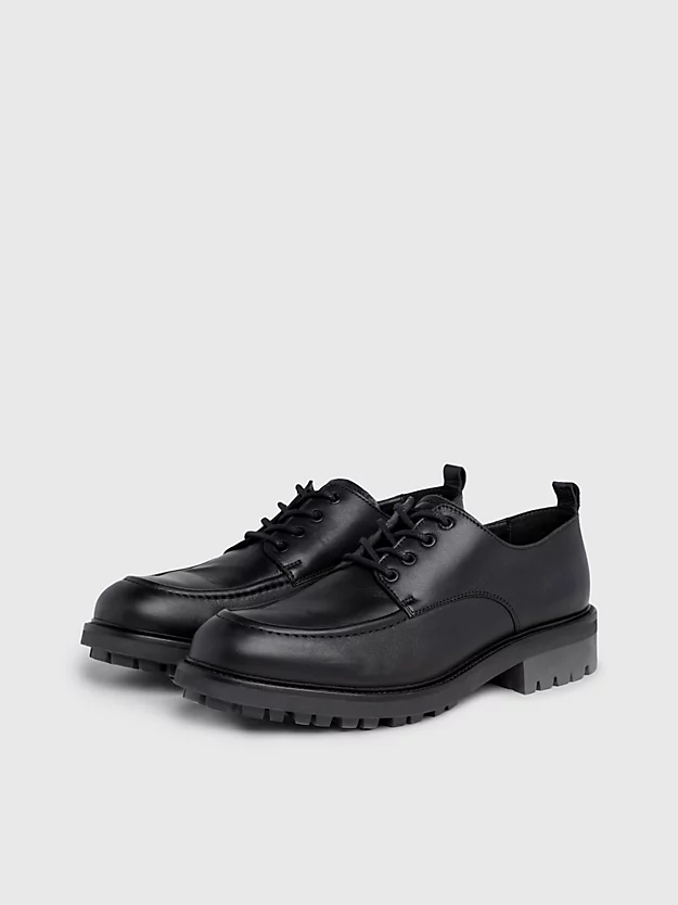 Sapatos infantis de couro com cadarço