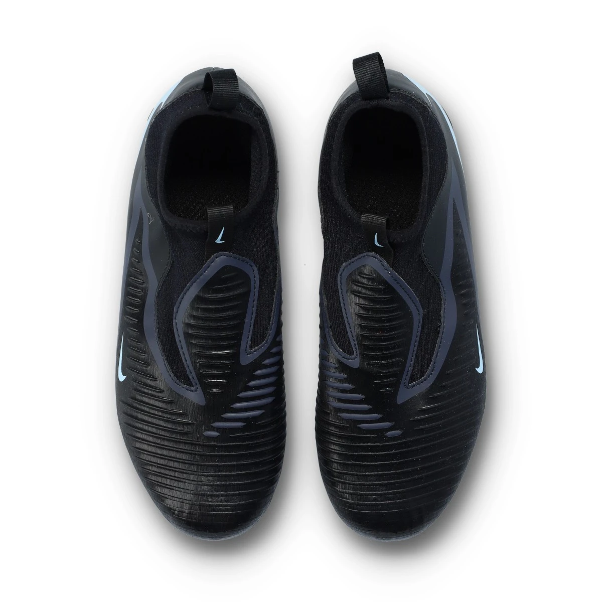 Chuteira Nike Phantom 6 Low Academy AG Criança