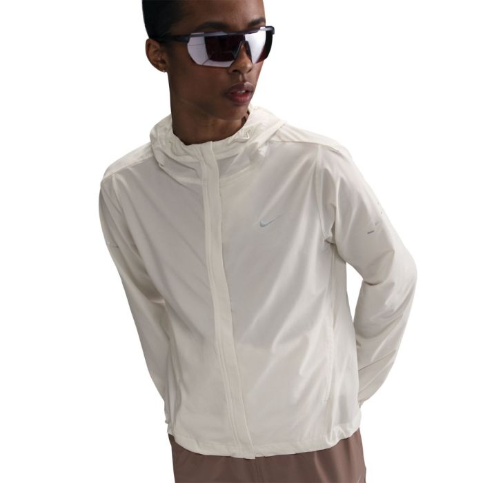 Nike Dame Jakker Swift Repel Packable Running Jacket Hvid