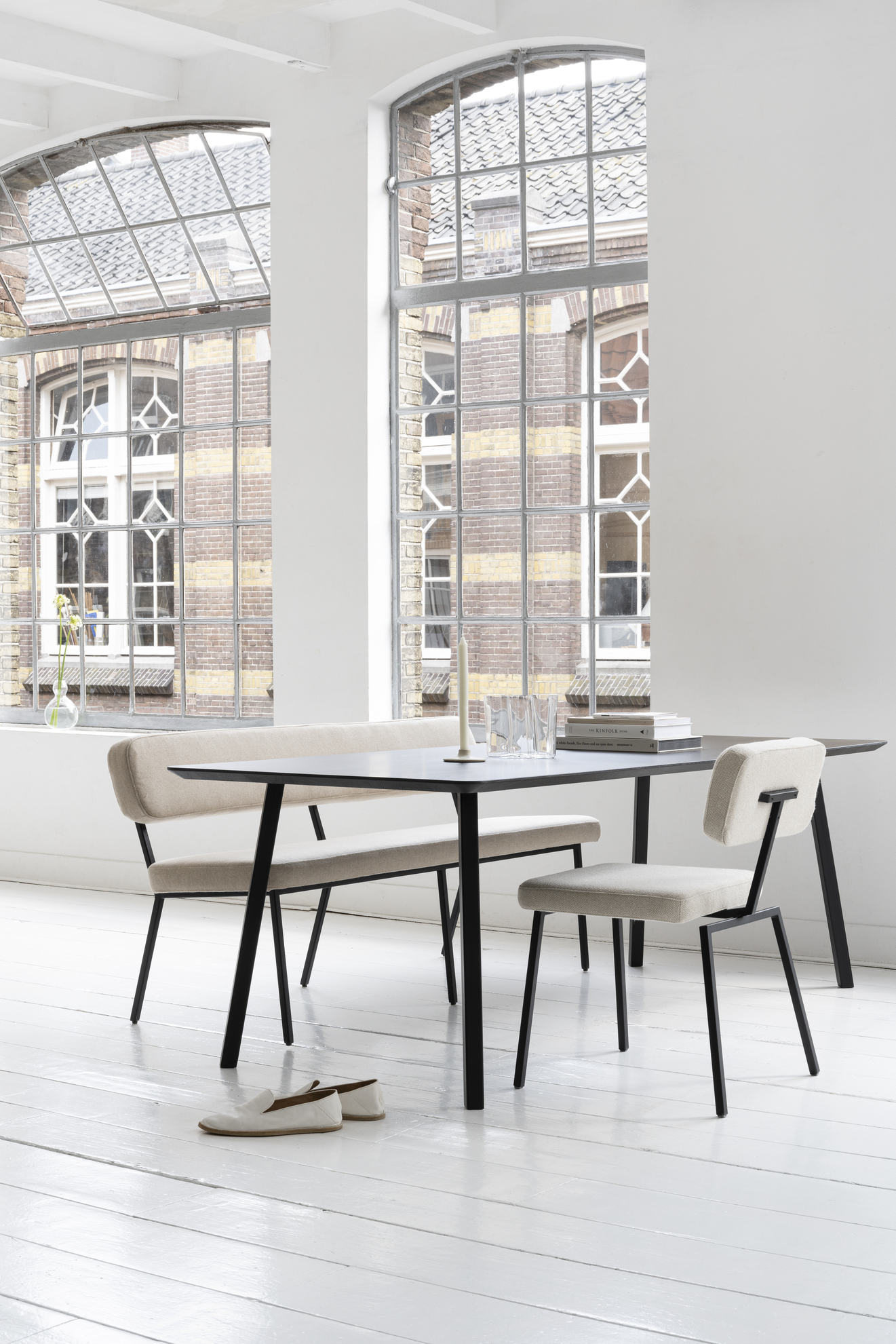 Studio HENK tafel New Classic Rechthoekig, zwart frame - Smart Collectie 260 x 90 cm | Eikenhout | Verjongde rand | Frame Zwart