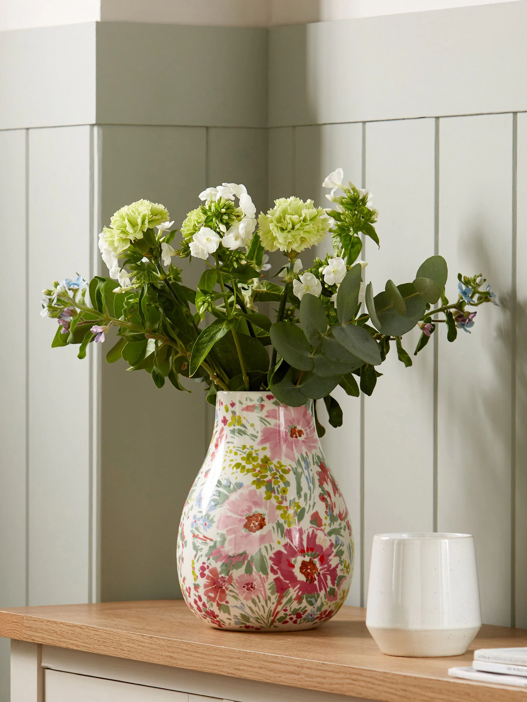 Pretty keramieken bloemenvaas met bloemenprint