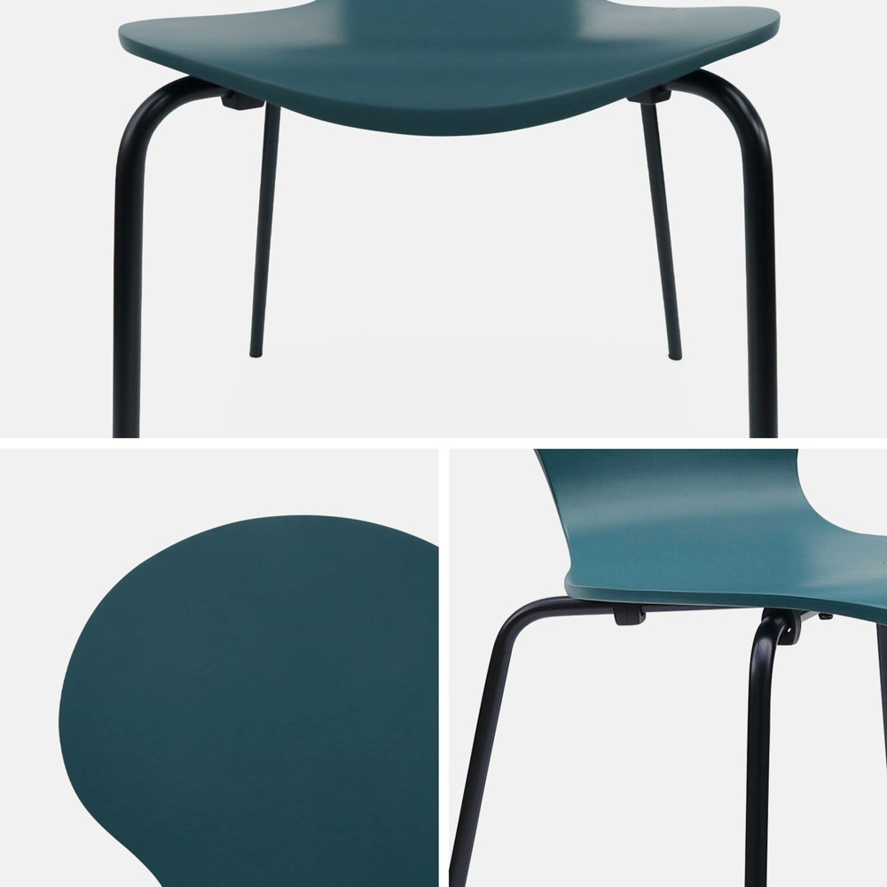 Lot de 4 chaises bleues. Rétro empilables. Bois d'hévéa et contreplaqué. Pieds en acier. Naomi. L 43 x p 48 x h 87cm