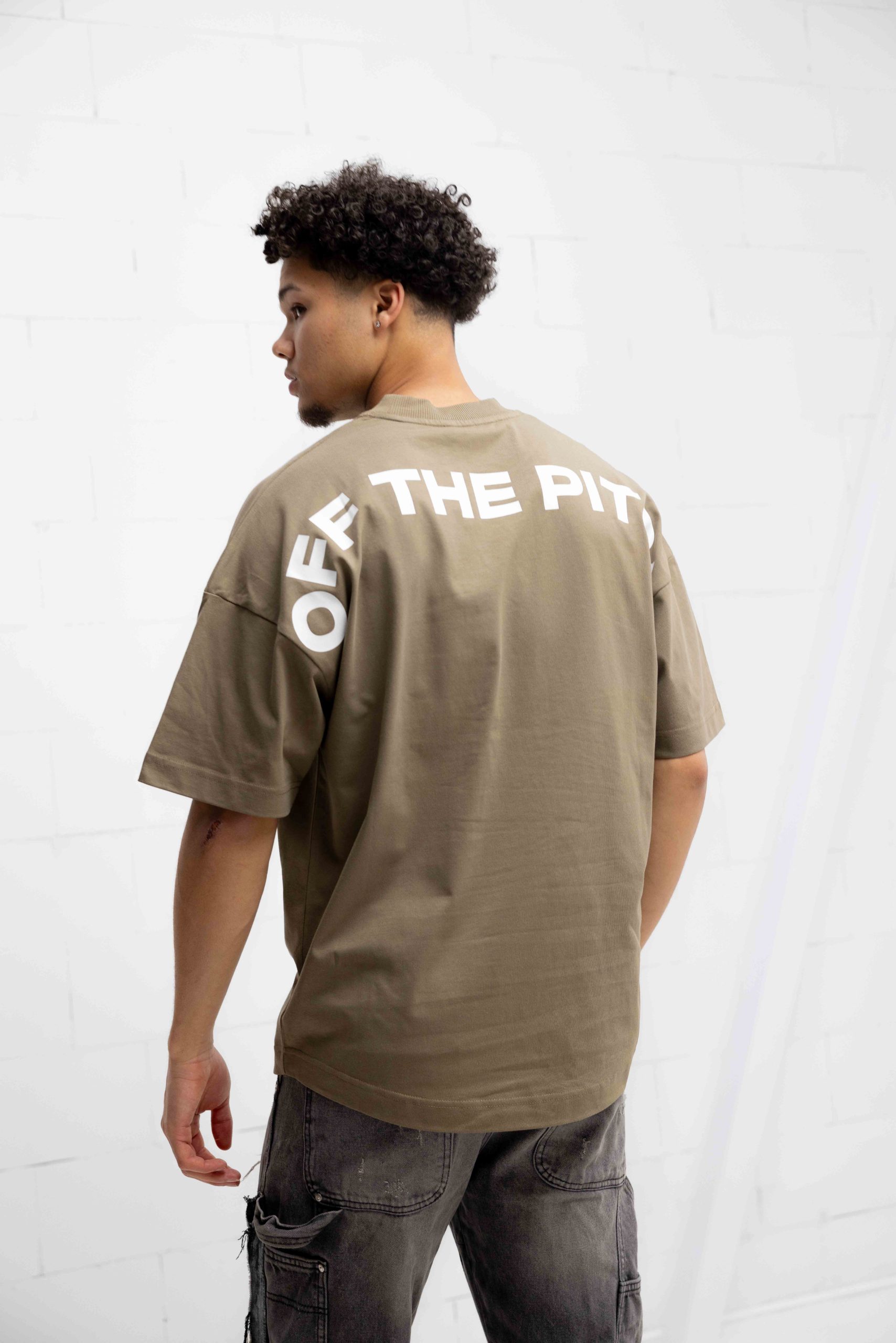Off The Pitch OTP Oversized T-Shirt Unisex Donkergroen