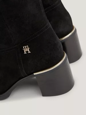Botas de camurça acima do joelho