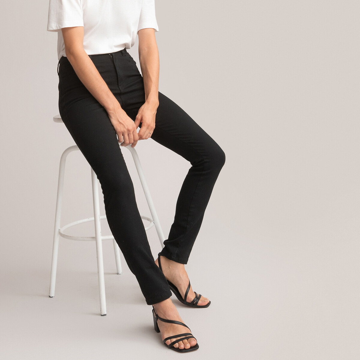 LA REDOUTE COLLECTIONS<br>Calças de algodão elástico, corte slim com 5 bolsos