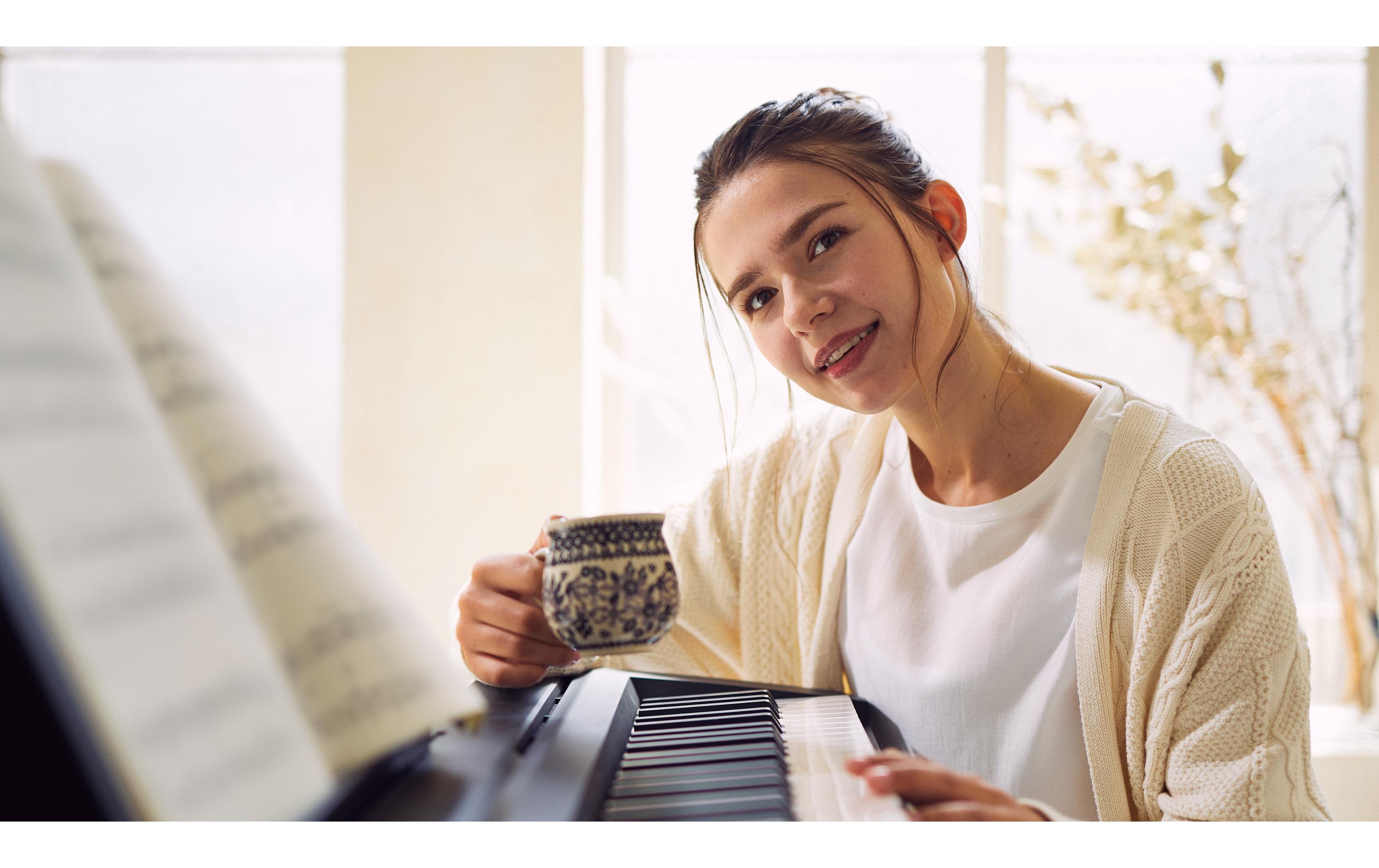 E-Piano P-45B Schwarz<br>Authentisches E-Piano mit natürlichem Spielgefühl