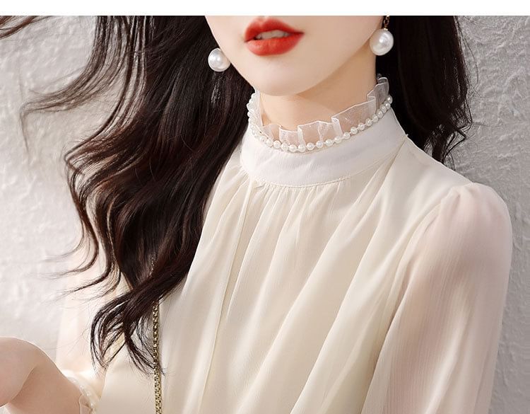 malabar - Blouse met lange mouwen en een mockneck, effen volantrand en imitatieparels