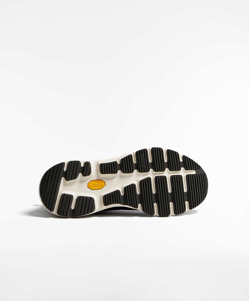 Deportivo running U-RUN Vibram LITE