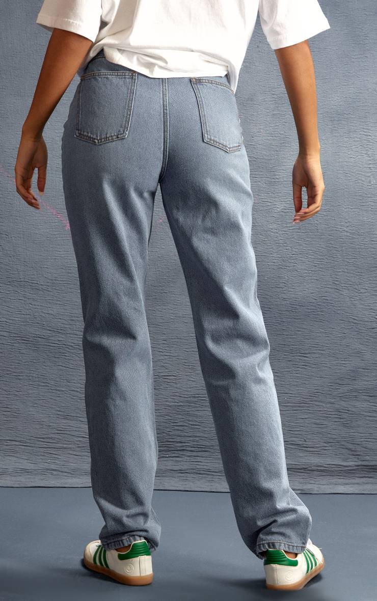 Mid Blue Wash Prettylittlething Tall Jean Mom Taille Haute