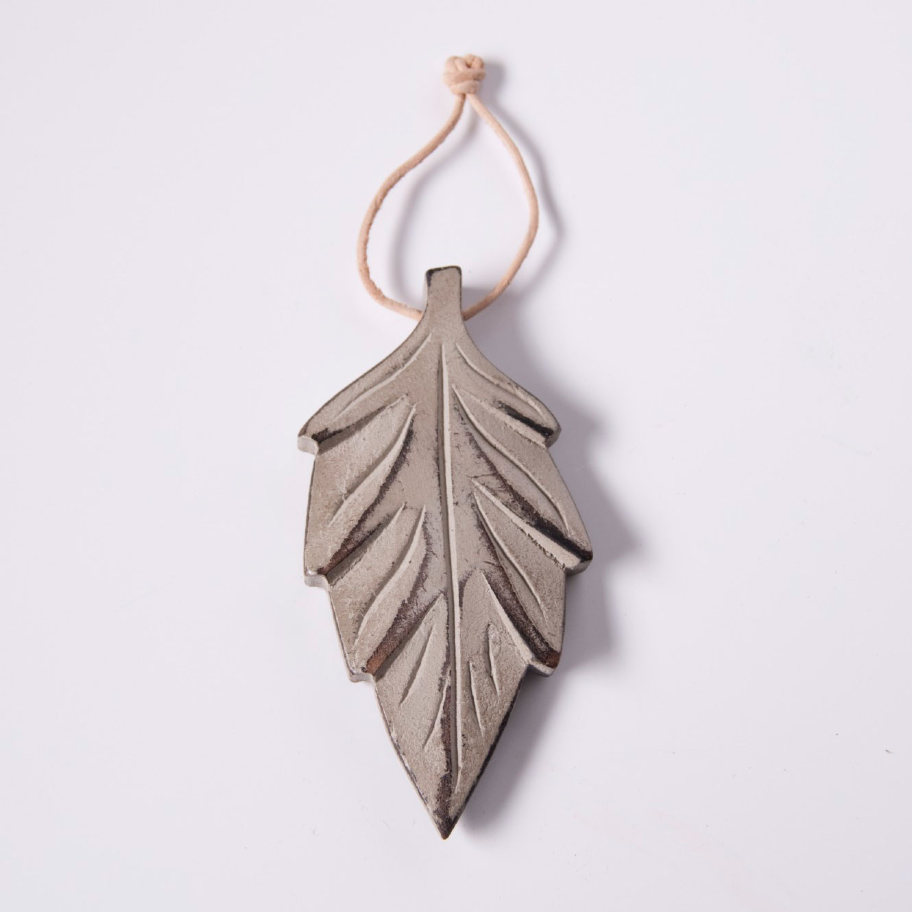 Baumanhänger 'Blatt' L, grau, L 16 cm, B 8 cm günstig bestellen