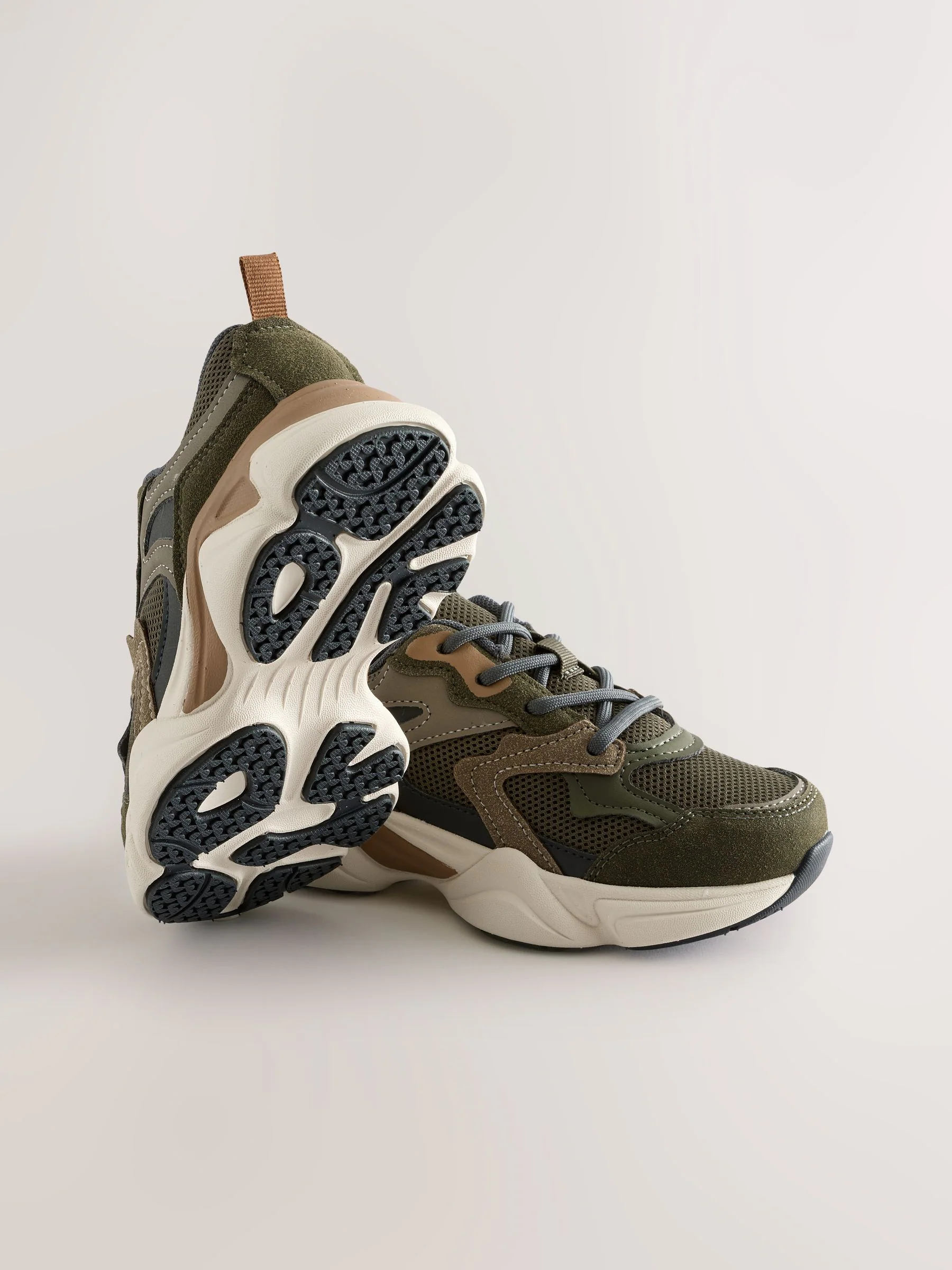 Kakigroen - Sneakers met veters
