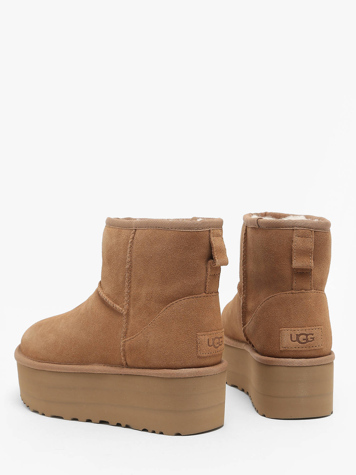 Boots Neumel Chelsea en cuir UGG