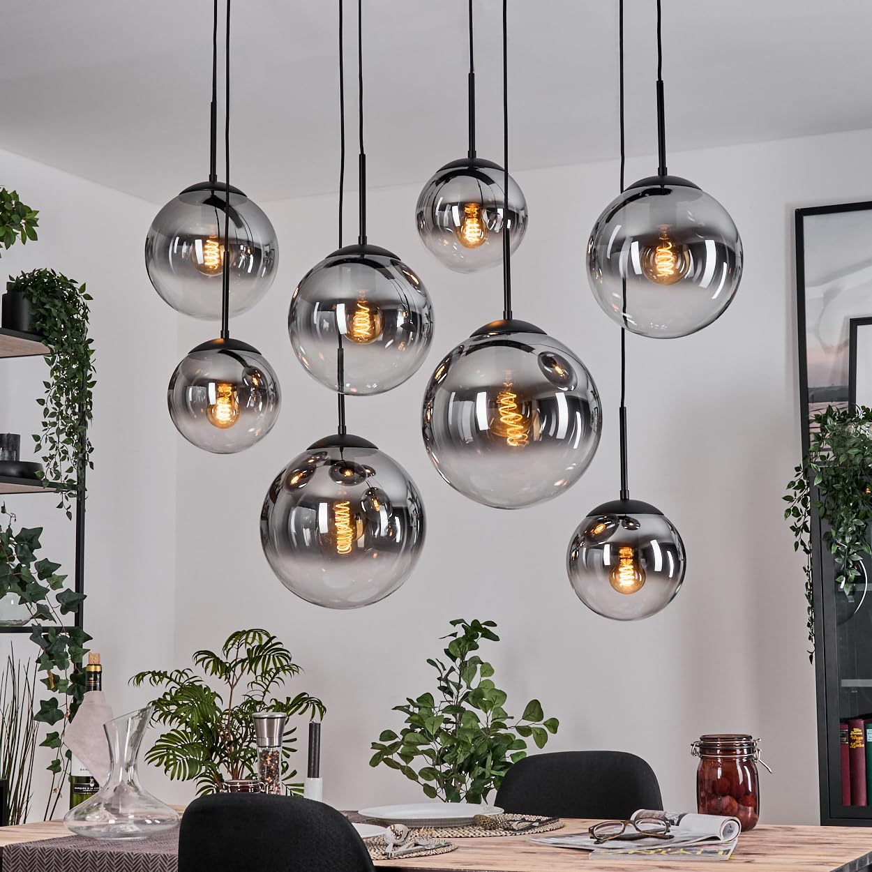 HOFSTEIN Hängeleuchte Gastor, 8-flammige Hängelampe aus Metall/Glas in Schwarz/Rauch/Klar, Pendelleuchte im Retro/Vintage-Design (Schirme Ø 20; 25; 30 cm), E27, Esszimmer, Wohnzimmer, Küche, Flur