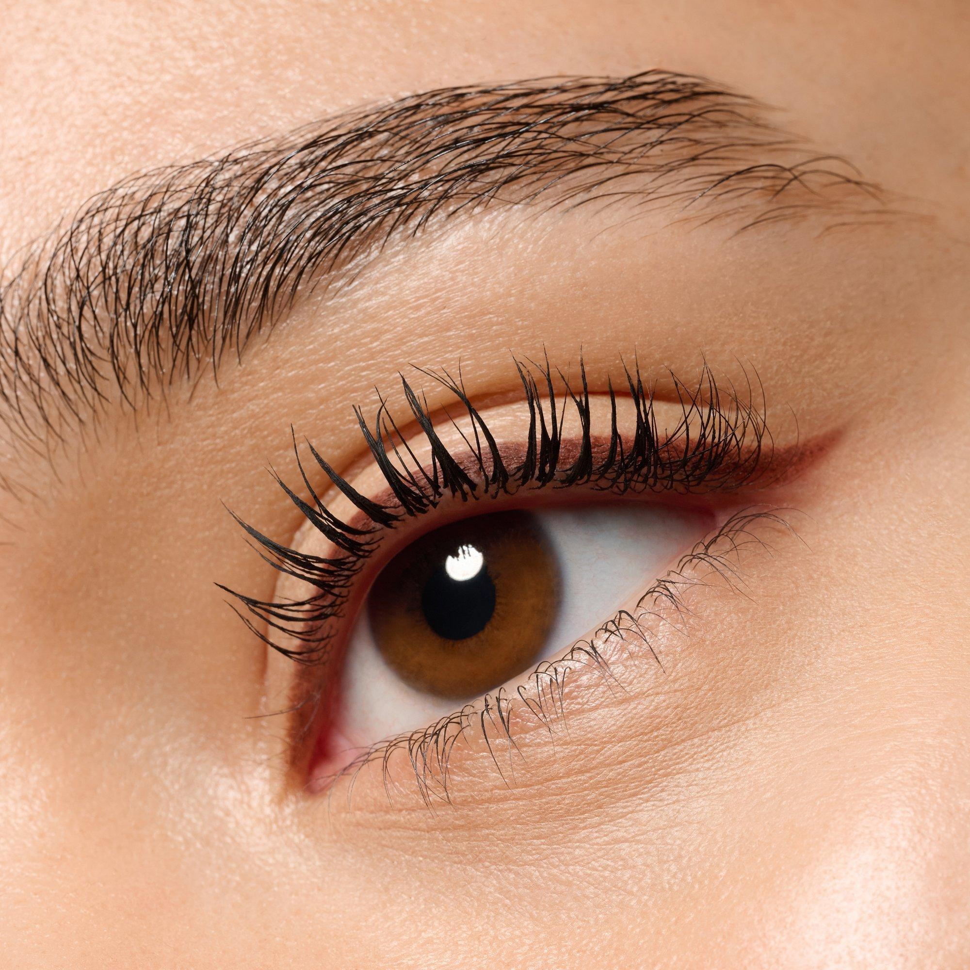LONG-LASTING eye pencil
