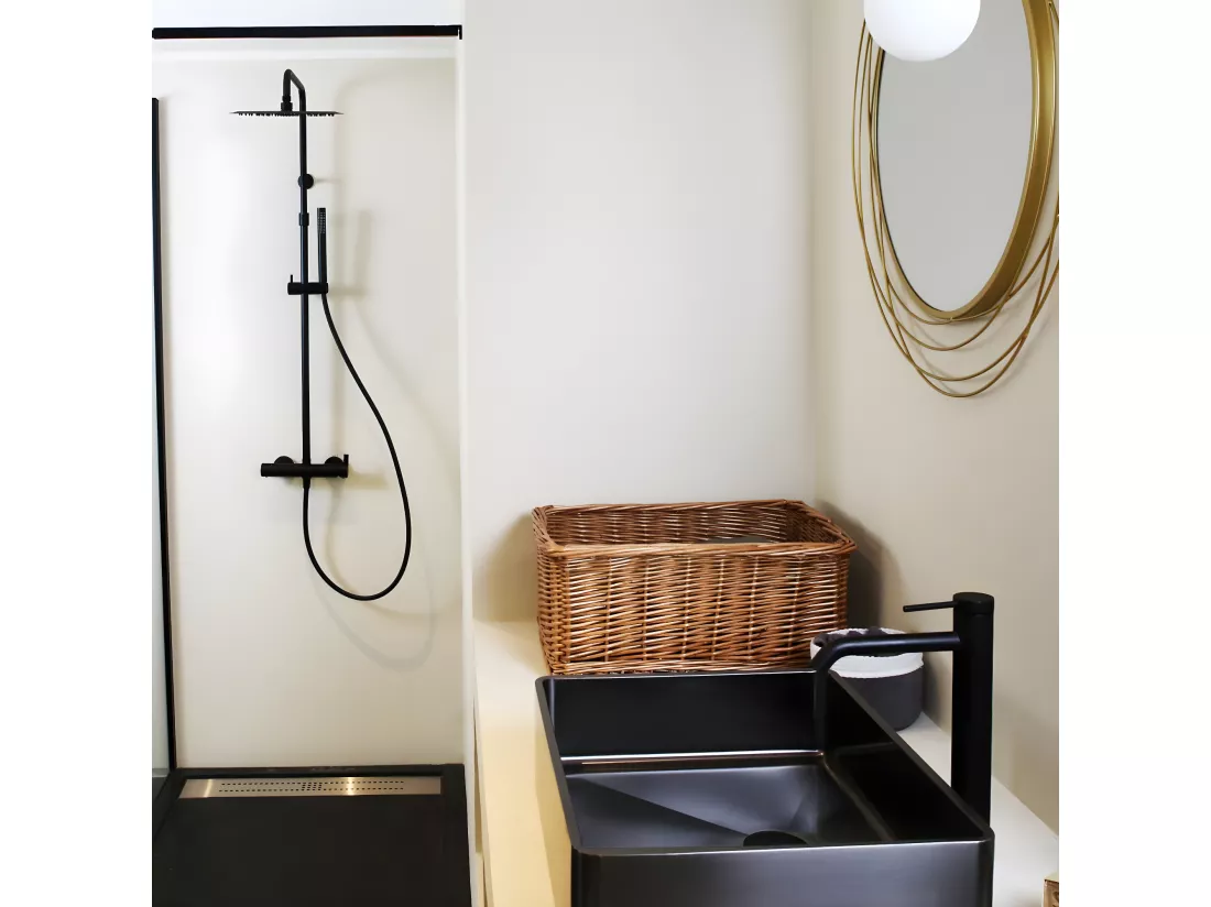 Delice II colonne de douche mécanique noire 300 - Essebagno