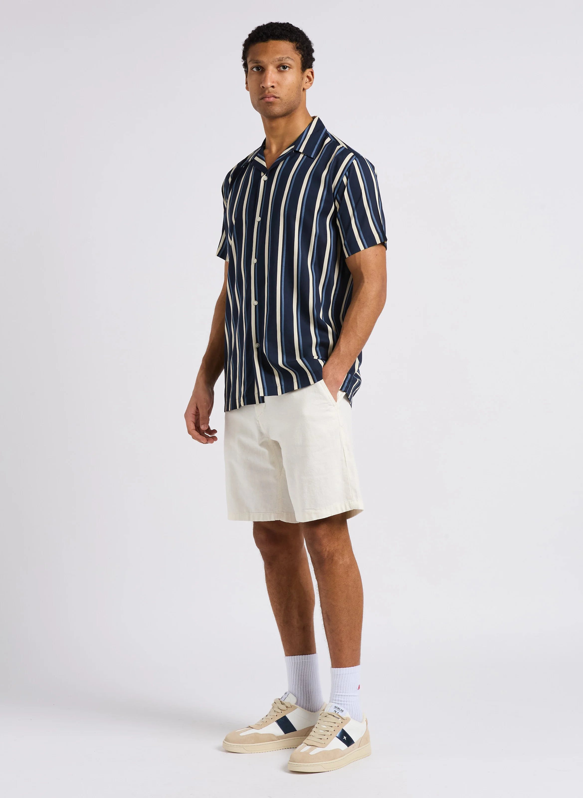 Short regular-fit en coton bio mélangé | Blanc