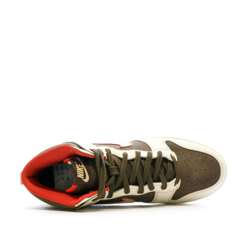 Nike Baskets Écru/Marron Homme Nike Dunk High Retro