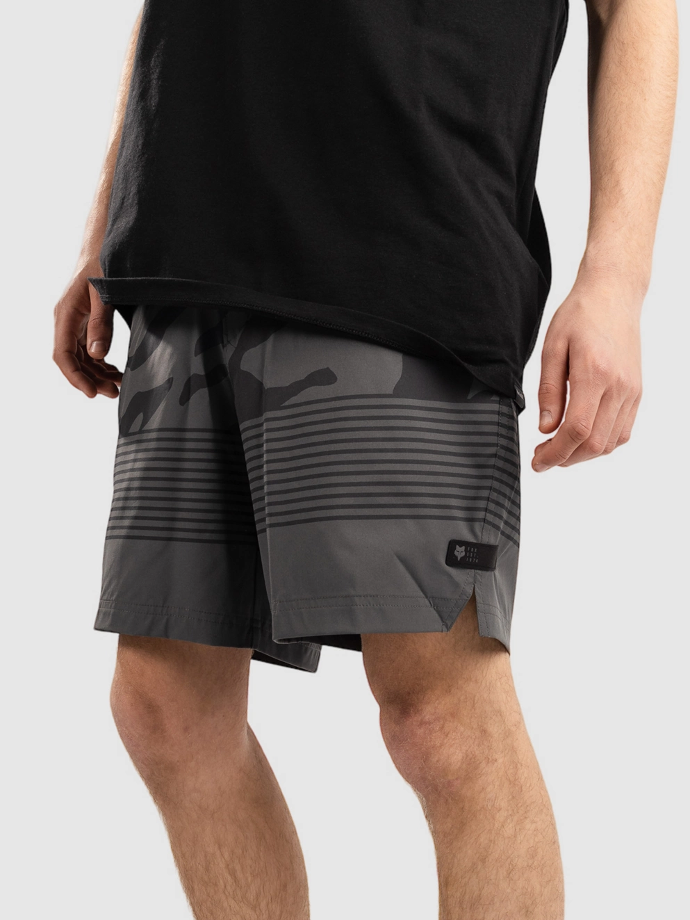 Fox Essex Volley Camo Shorts dark shadow