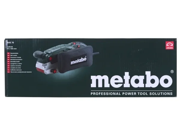 Metabo BAE 75. slibemaskine type: båndsliber, støvbeholder type: støvpose. effekt: 1010 W. vægt: 4,7 kg, slibeplade størrelse (BxD): 75 x 533 mm, slibeplade fastspændingssystem: 85 x 150 mm (600375000)