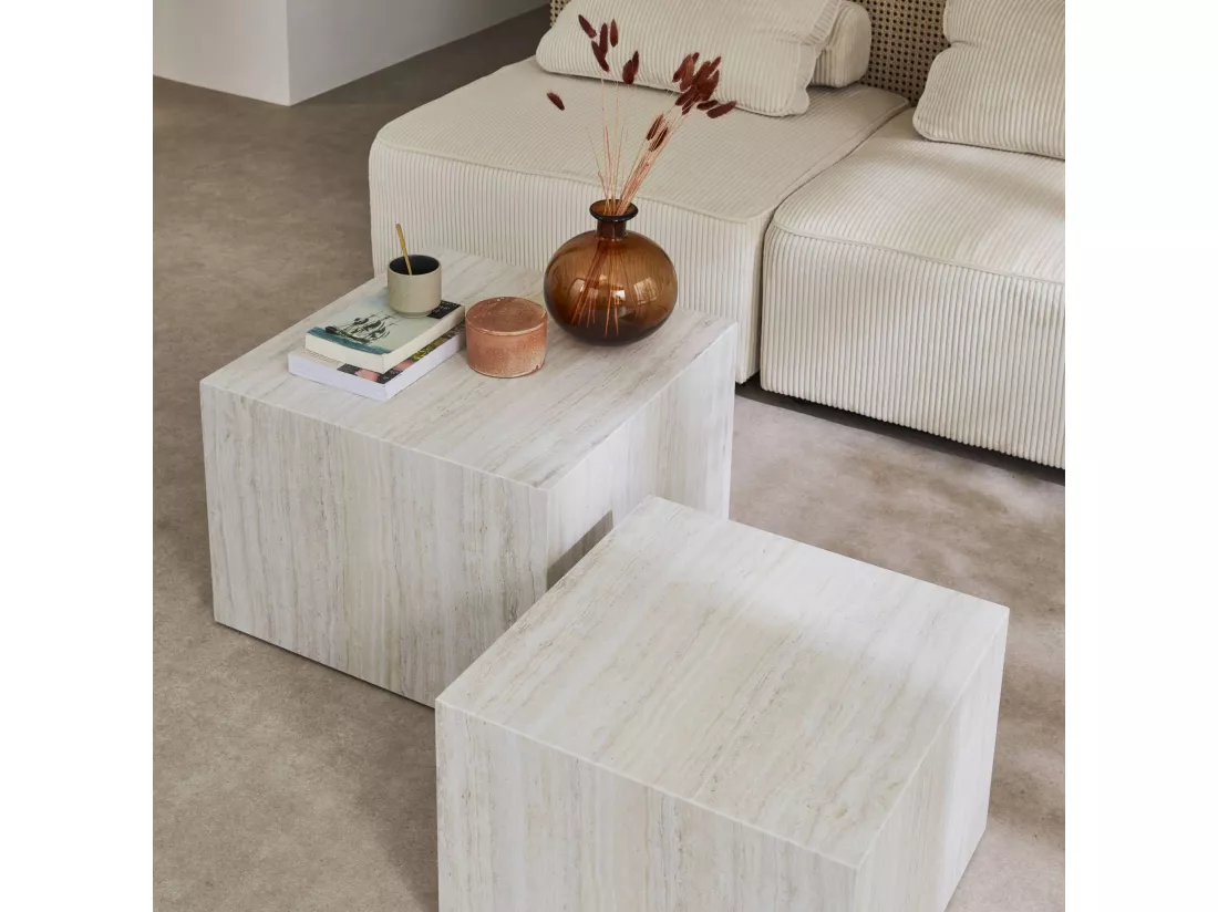 Lot de 2 tables basses effet marbre blanc cassé PAROS. L 58 x l 58 x H 40cm / L 50 x l 50 x H 33cm
