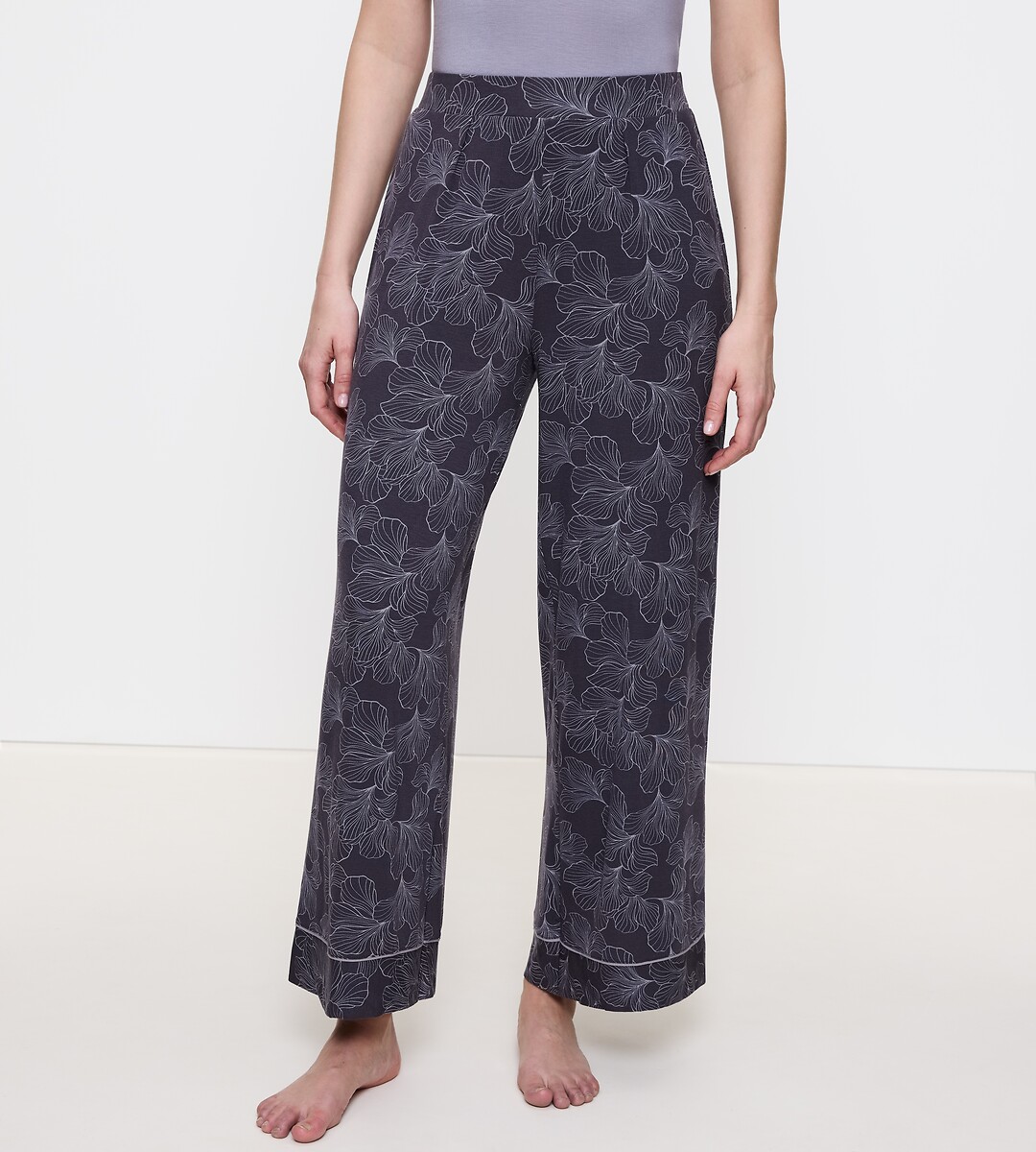 TRIUNFO<br>Calças largas em modal Aura Spotlight