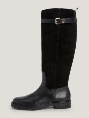 Botas de cano alto em couro com detalhe de cinto essencial